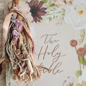 Bibel Quaste - Handgemacht mit Kreuz Anhänger | Journal Lesezeichen