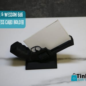 Porta-cartões de visita Smith & Wesson 686 Revolver – Expositor de mesa exclusivo
