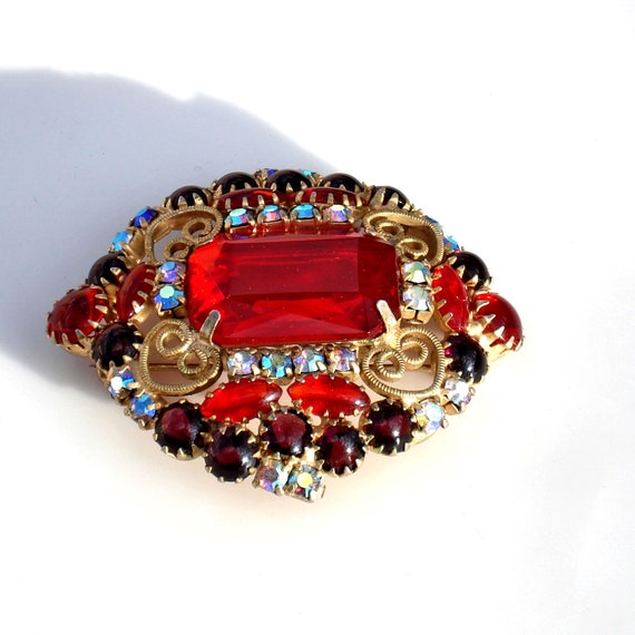 Vintage Mid Century Glam Large Brooch - Red Stone… - image 1