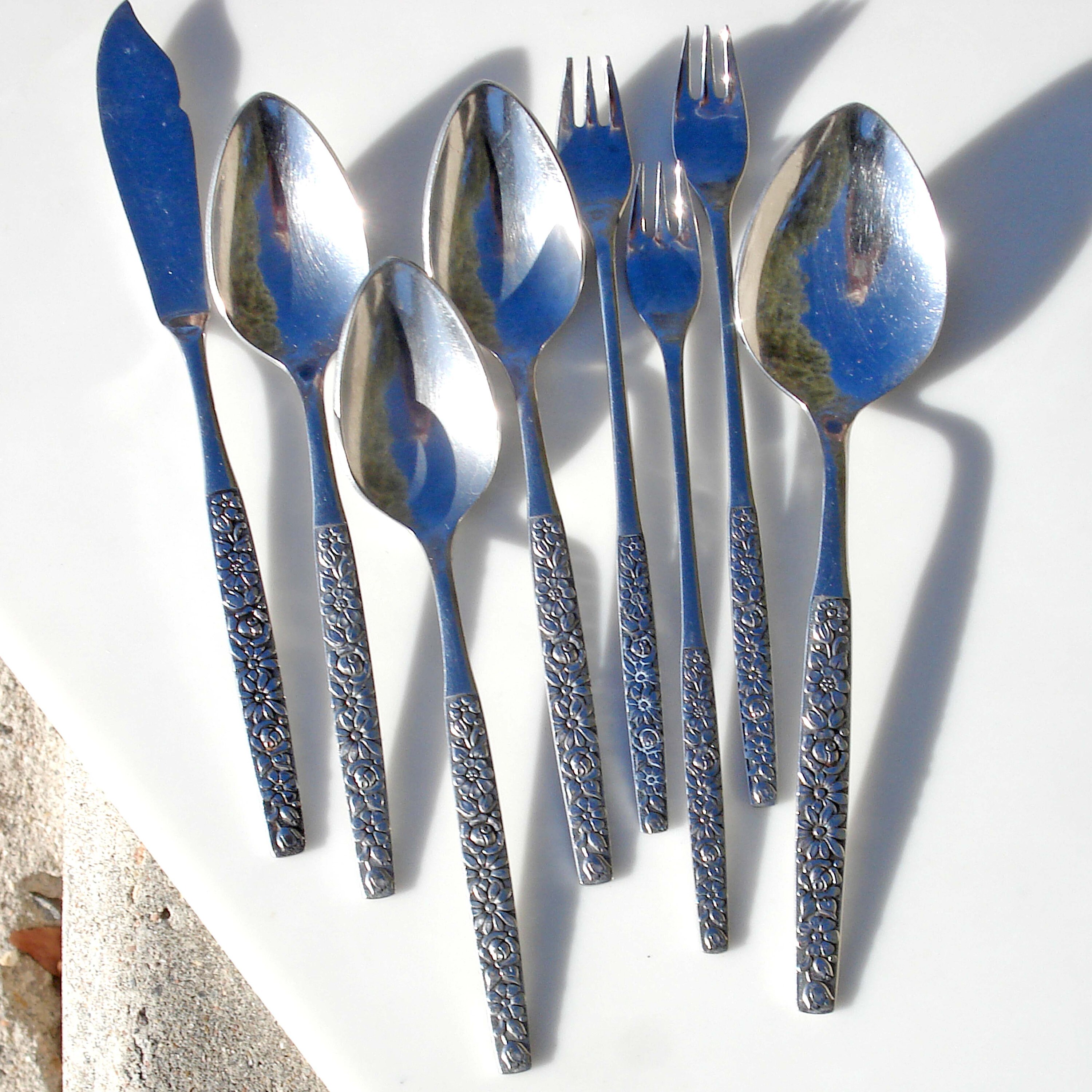 Flatware & Silverware Lot of 27 Pieces Stainless Steel Flatware Very