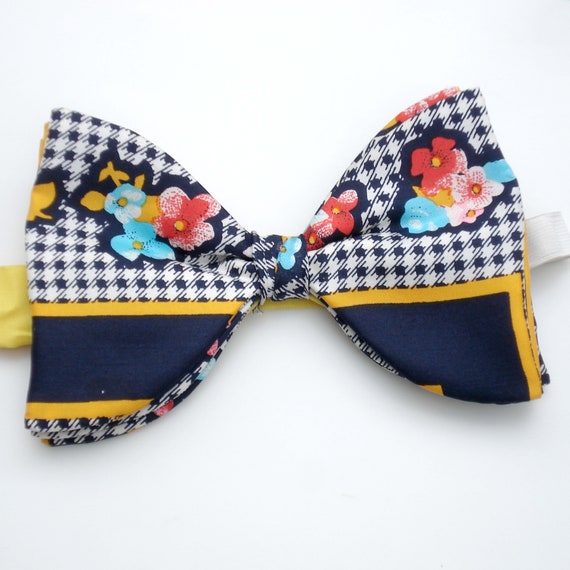 Axel Tie Top Minhwa Print