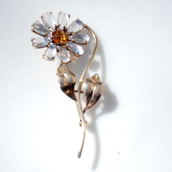 Vintage 14k Gold Moonstone Flower Brooch - image 9