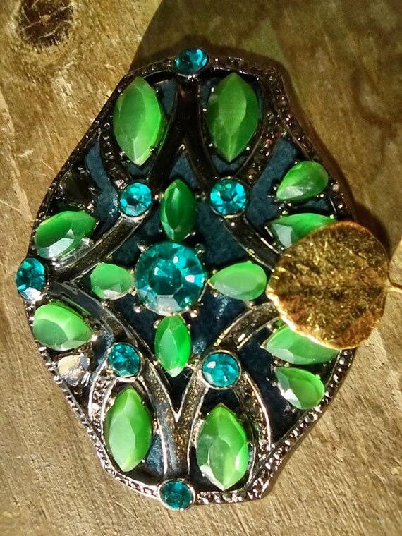 Vintage MONET Rhinestone Brooch with Gold-Dipped … - image 10