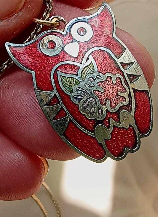 Vintage 1977 Cloisonn&eacute; Owl Necklace Barn Red Enamel Owl Pendant S-Link Chain