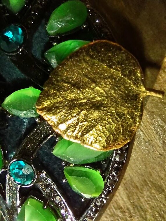 Vintage MONET Rhinestone Brooch with Gold-Dipped … - image 9