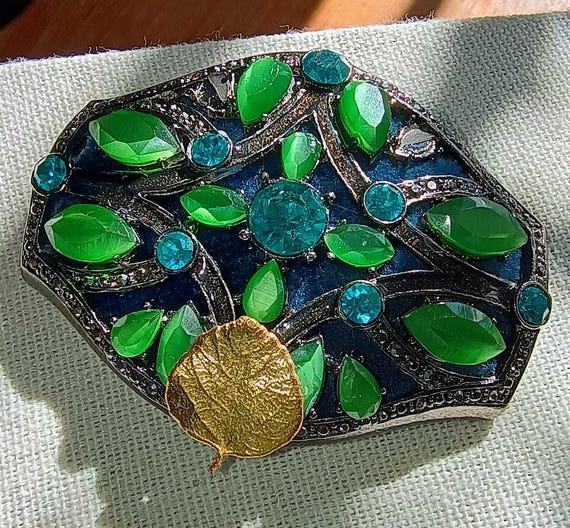 Vintage MONET Rhinestone Brooch with Gold-Dipped … - image 3