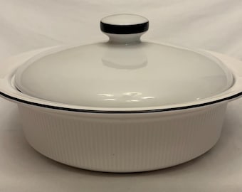 CorningWare Covered Casserole W/Lid 2.5qt-11.25” White W/Black Trim VINTAGE USA