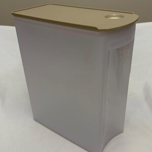 Recipiente rectangular Tupperware ShelfSmart Slim n.° 4 de 12,75 tazas, tapa color avellana, VINTAGE