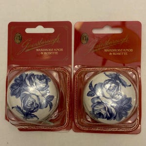 Gainsborough 2" Ceramic Wardrobe Knob and Rosette White & Blue Floral Set Of 2 VINTAGE