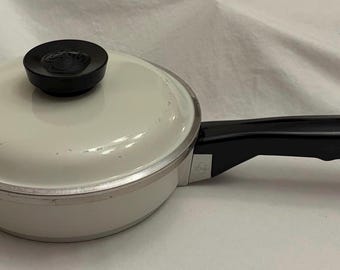 Club Aluminum 6-1/2” Skillet Fry Pan W/Lid White VINTAGE EUC