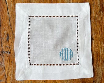 Benutzerdefinierte Monogramm gestickte Cocktailservietten | Gastgeschenke | Hochzeitsgeschenke | Einweihungsparty Geschenke