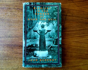 Midnight in the Garden of Good and Evil by John Berendt - Vintage Hardcover book with Dust jacket, Book to Film, Banned Book, South