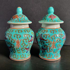 Set of 2 Vintage Ceramic Lidded Mini Ginger Jars, Glazed Porcelain, Teal Green Abstract Floral Pattern, Pretty Matching Set, Made in China