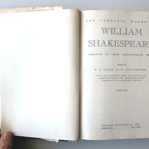 The Complete Works of William Shakespeare Vol 1 - Book Club Edition - Vintage Book, Shakespeare lover Gift, Much Ado about Nothing, Romeo