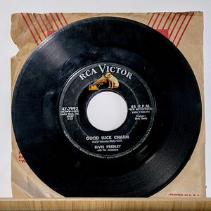 Elvis Presley: Good Luck Charm/ Anything That&#39;s Part of You - Vintage RCA Records 7inch, 45rpm Vinyl Single