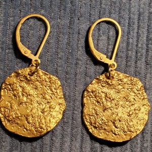Dangling Golden Textured Disk Earrings- gold ear wire