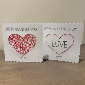 Biglietti personalizzati a forma di cuore ricamati a mano