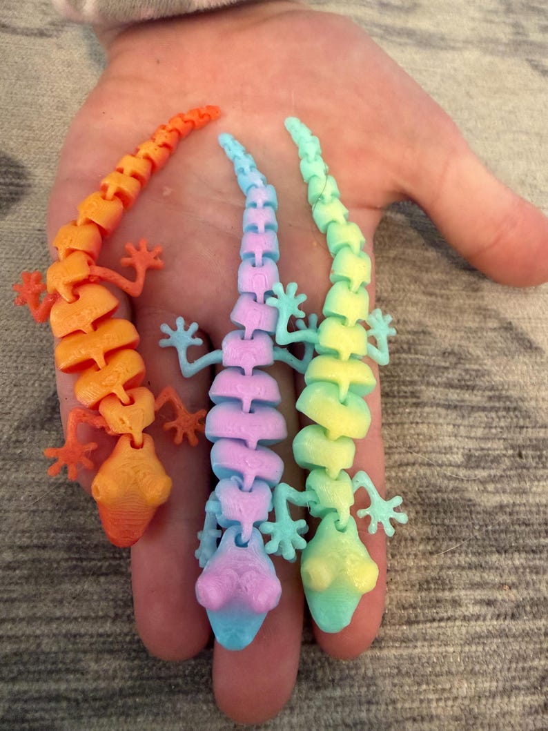 3D Printed Movable Lizard Toy: Unique Party Favor, 3.5”, Gecko Fidget ...