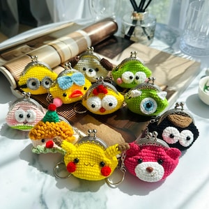 Porte-monnaie animal au crochet fait main avec porte-clés - Mini portefeuille mignon et breloque de sac | Cadeau pour elle, les enfants et les amis