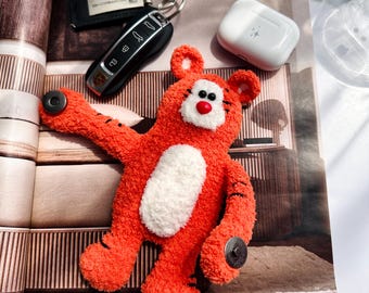 Magnetic Hugging Tiger Plush: Secret Storage, Backpack Clip & Wrist Wrap