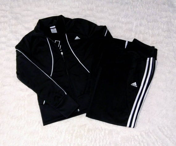 Adidas 1990's tracksuit. Size small. Great conditi