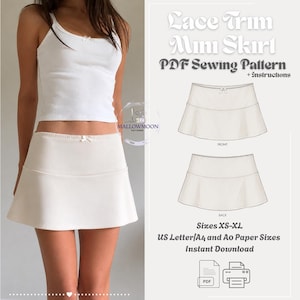 Puede incluir: Una minifalda blanca con detalle de encaje y un pequeño lazo en la cintura. La imagen incluye un patrón de costura en PDF titulado Lace Trim Mini Skirt con instrucciones, mostrando vistas frontal y trasera para tallas XS-XL en formatos A4 y A0.