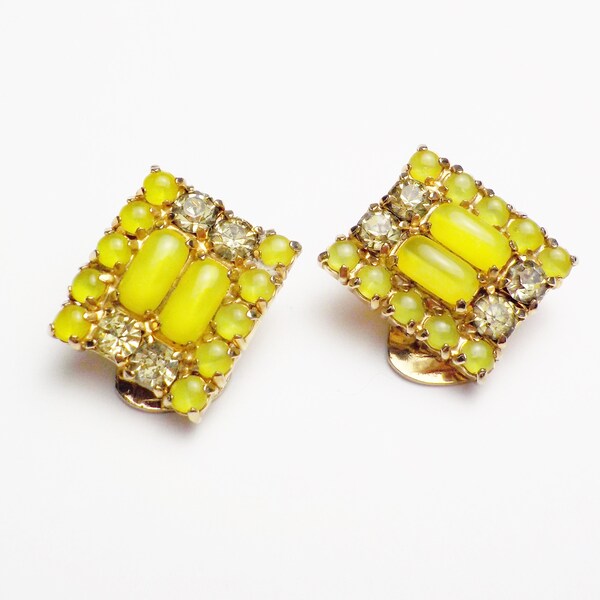 Gorgeous La Rel Vintage Clip On Earrings Square Chartreuse with Rhinestones