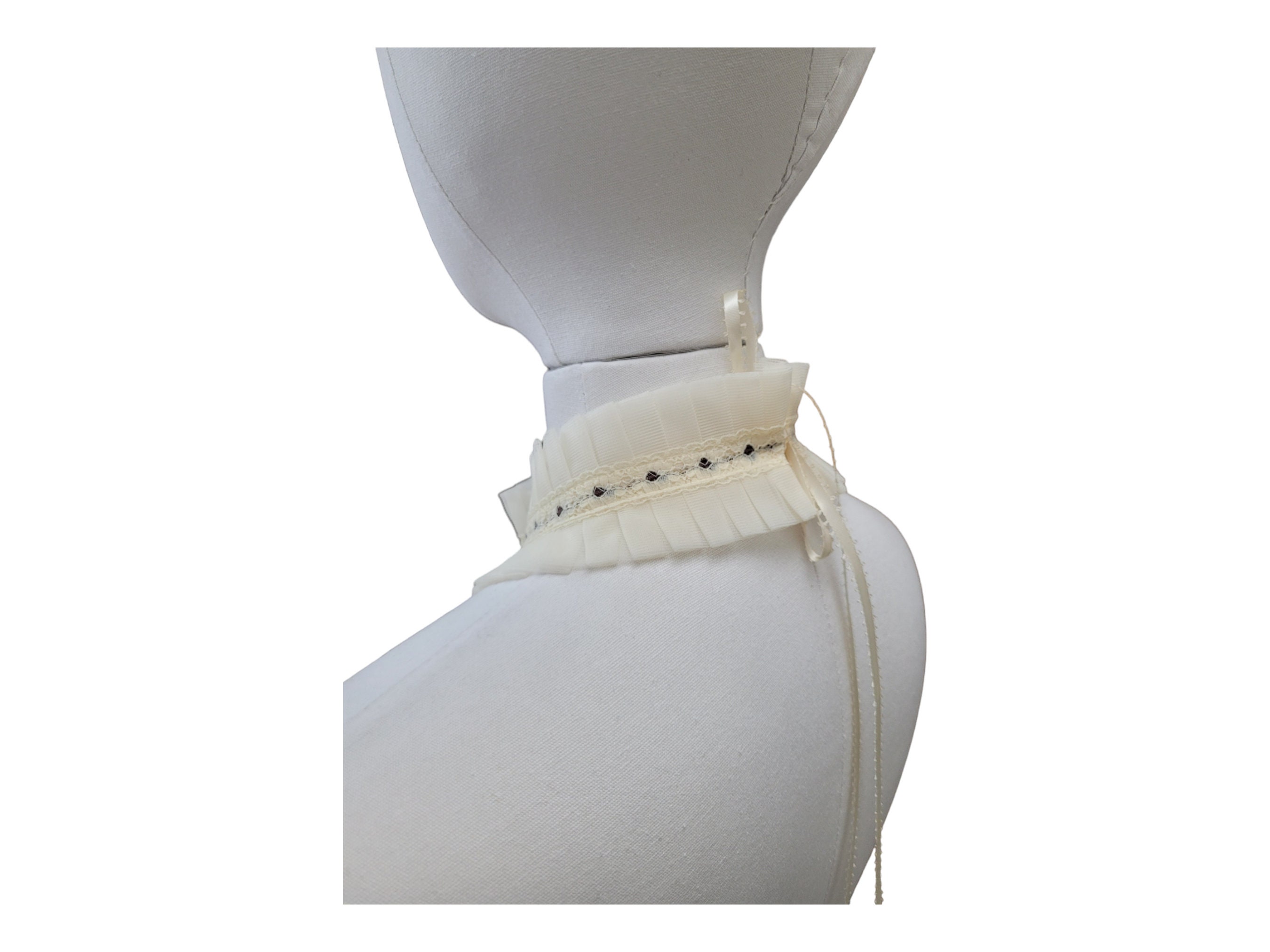 Ivory Ruffle and Lace Cameo With Pearl, Victorian Neck Ruff Choker ...
