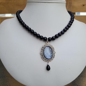 Soul Catcher Black Pearl Necklace, Evil Queen Villianess, Anne Boleyn Tudor Renaissance Jewelry, Medieval Costume Necklace, The Tudors