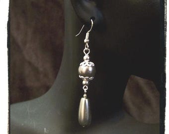Sweet Jane Tudor Inspired Pearl Drop Earrings Renaissance jewelry, wedding bridal bridesmaid