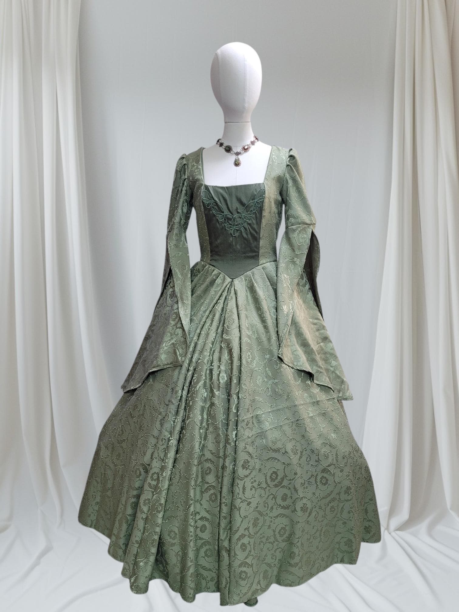 Green Dress Anne Boleyn - Etsy