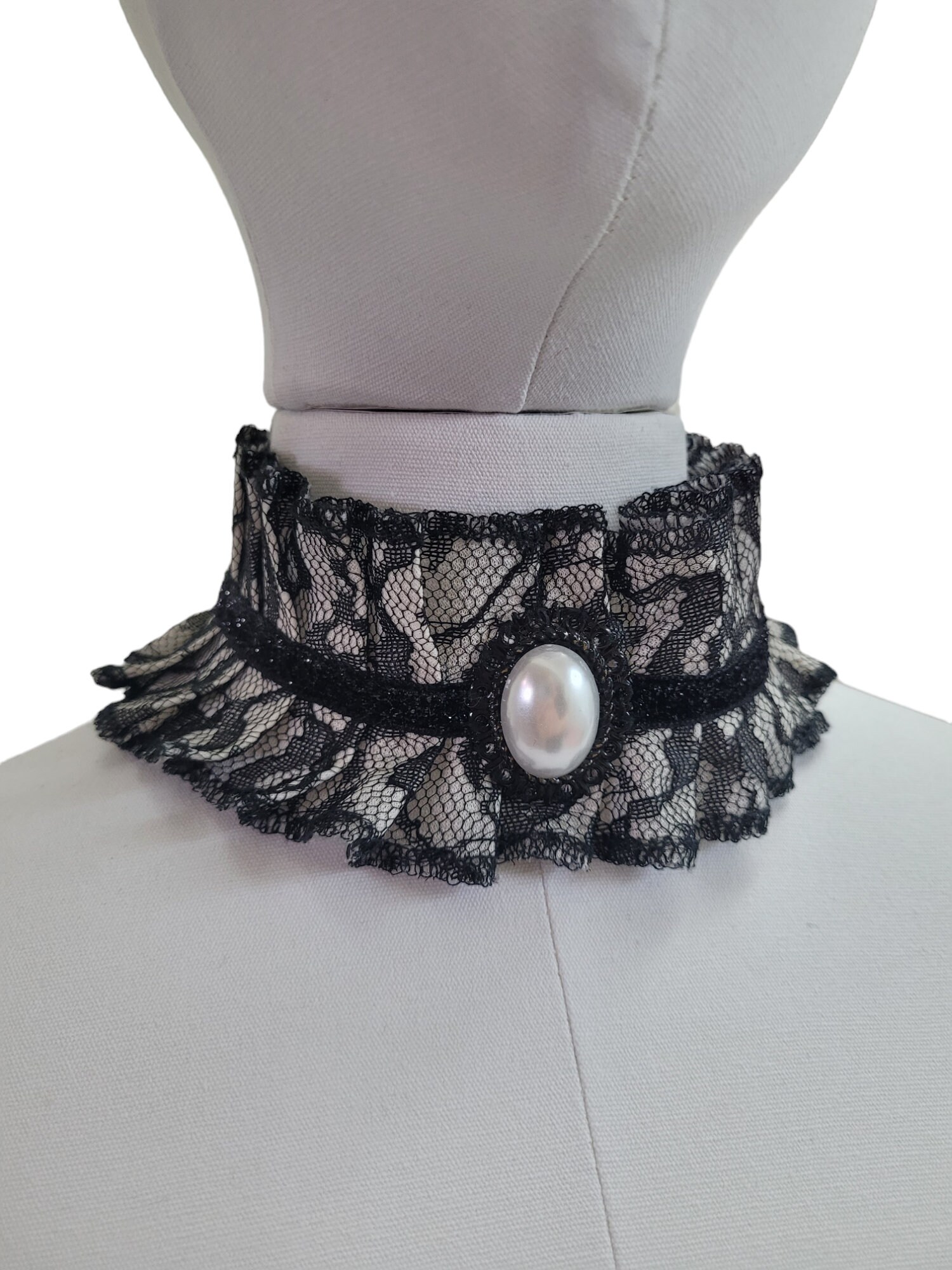 White and Black Lace Pearl Cameo, Victorian Neck Ruff Choker, Ruffled ...