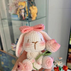 Handgewebter Hängeohrhase aus Puppenwolle gehäkelter Retro Großmutter karierter Hase Anhänger