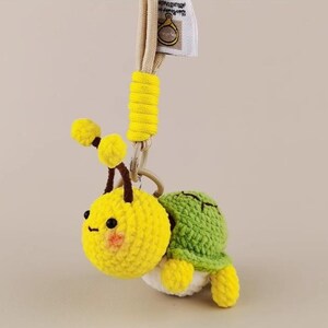Niedliche Freundin Schildkröte Honig reine Handarbeit gehäkelte Puppe Taschenanhänger Accessoires High-End-Geschenk