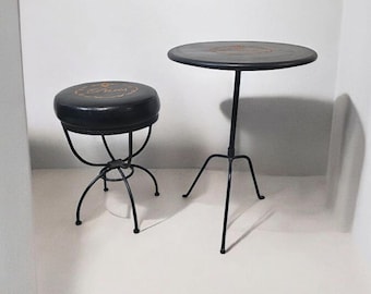 Conjunto de 2 bancos de couro vintage Kare designer e mesa de bistrô Paris Banco de couro preto mesa de bistrô