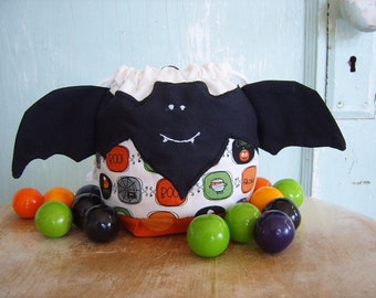 PDF SEWING PATTERN - Halloween Beau Bat Treat Bag