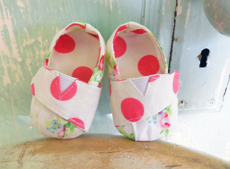 Shoe Sewing Pattern Strap Loafers in newborn, 3 month, 6 month, and 12 month Pdf Instant Download Sewing Pattern image 2