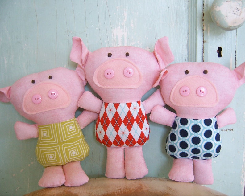 Toy Pattern PDF Three little pigs and the big bad wolf. image 2