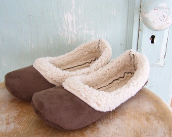 Slipper Sewing Pattern.  Lambs Wool Loafers. PDF Pattern Child size 13 to 4