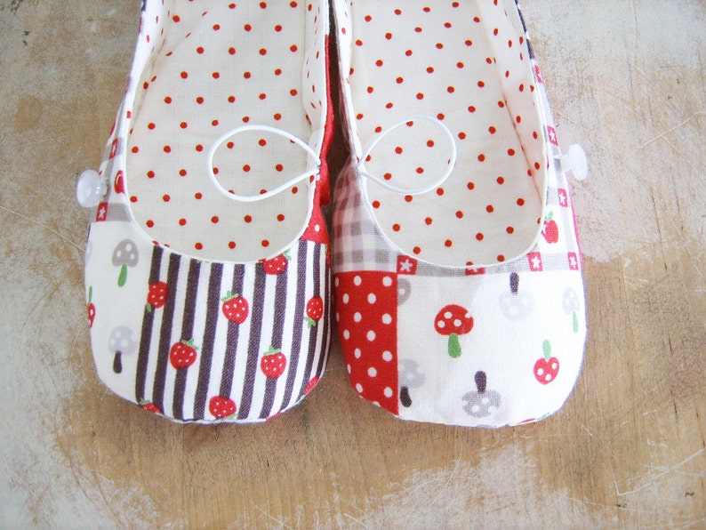 SALE Shoe Sewing Pattern PDF Vintage Flair flats sizes newborn to women's size 11 image 3