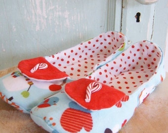 Slipper Sewing Pattern.  Warm Slippers Pattern.  Winter Wonderland Flannel Slippers Pattern Size 13 - 4