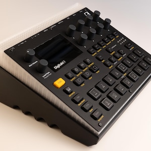 BattCave! Stand and Battery Storage for Elektron Digitakt, Digitone and Syntakt