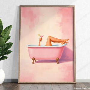 Konsttryck med rosa badkarsmartini: Retro glamourös badrumsdekor (digital nedladdning)