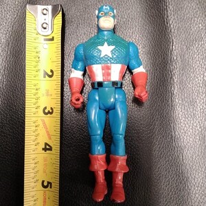 1990 Captain America action figure Toybiz image 3