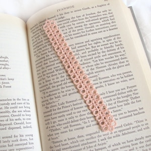 Peach Lace Tatted Bookmark - Wedding Favour - Lottie
