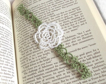 White Rose Bookmark - Spring Wedding Favour in Tatting - Rosa Version 2