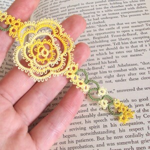 Yellow Rose Bookmark in Tatting Lace , Spring / Summer Wedding Favour , Variegated Rosa Version 1 image 4