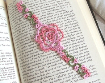 English Rose Bookmark in Tatting Lace - Pink Summer Wedding Favour - Cotton 2nd Anniversary Gift - Rosa Version 1