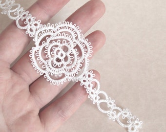 White Rose Bookmark Summer Wedding Favour in Tatting - Rosa Version 3