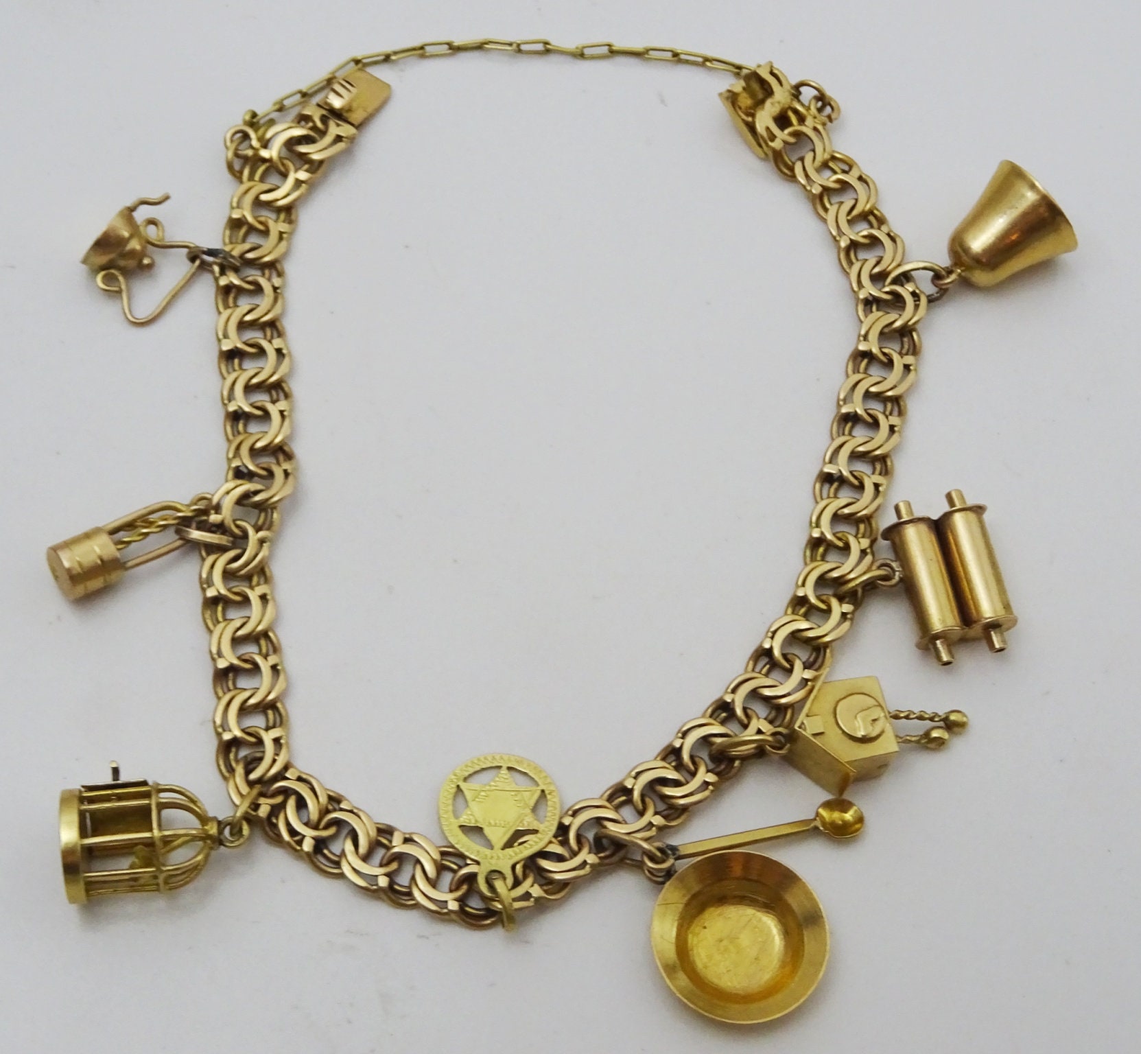 Vintage 18 Karat Gold Charm Bracelet - Etsy